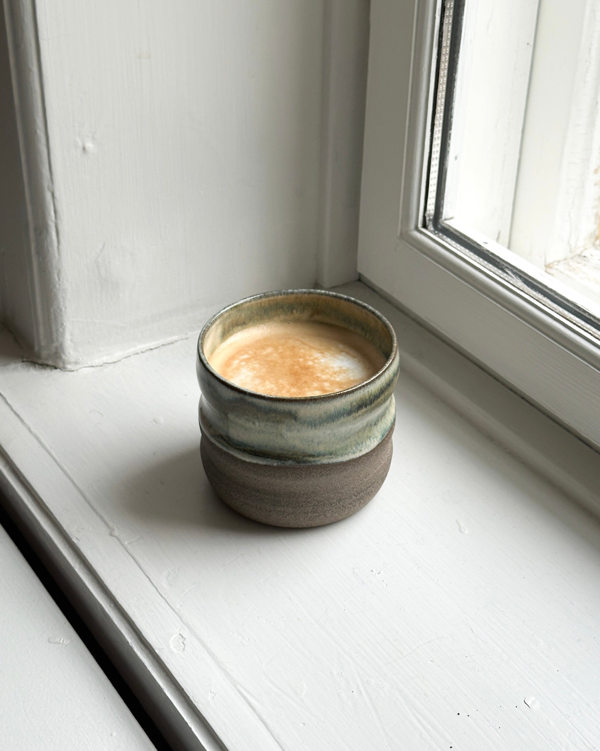 Curved Tea Cup — Evergreen Mist