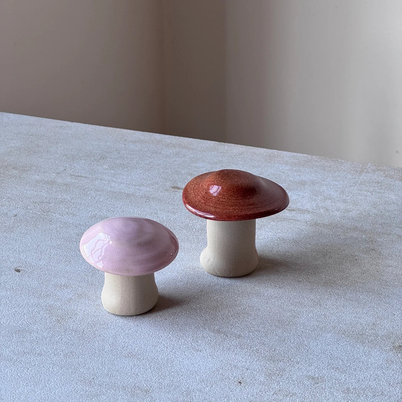 Mushroom – Glossy Pink