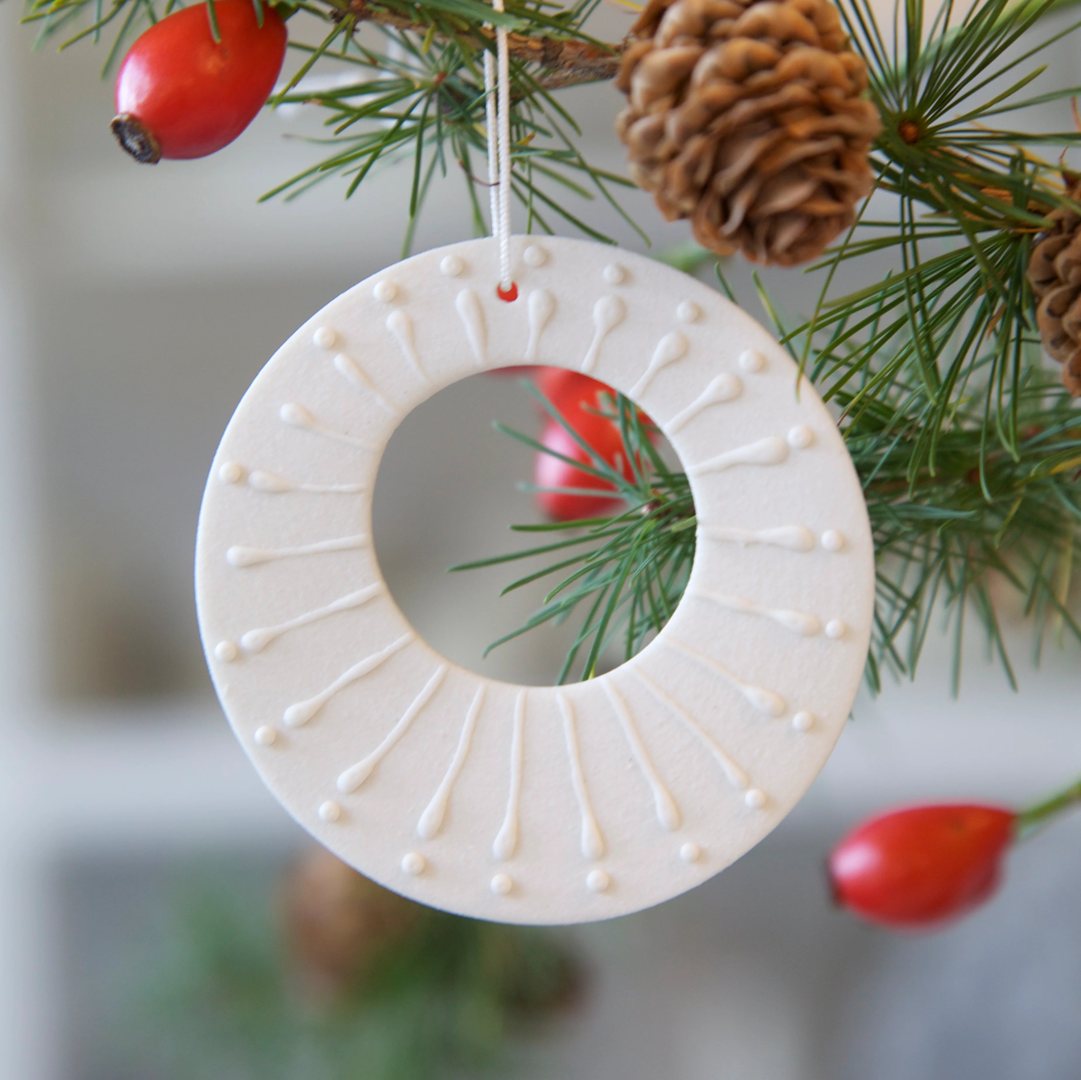 Halo Ornament – Porcelain