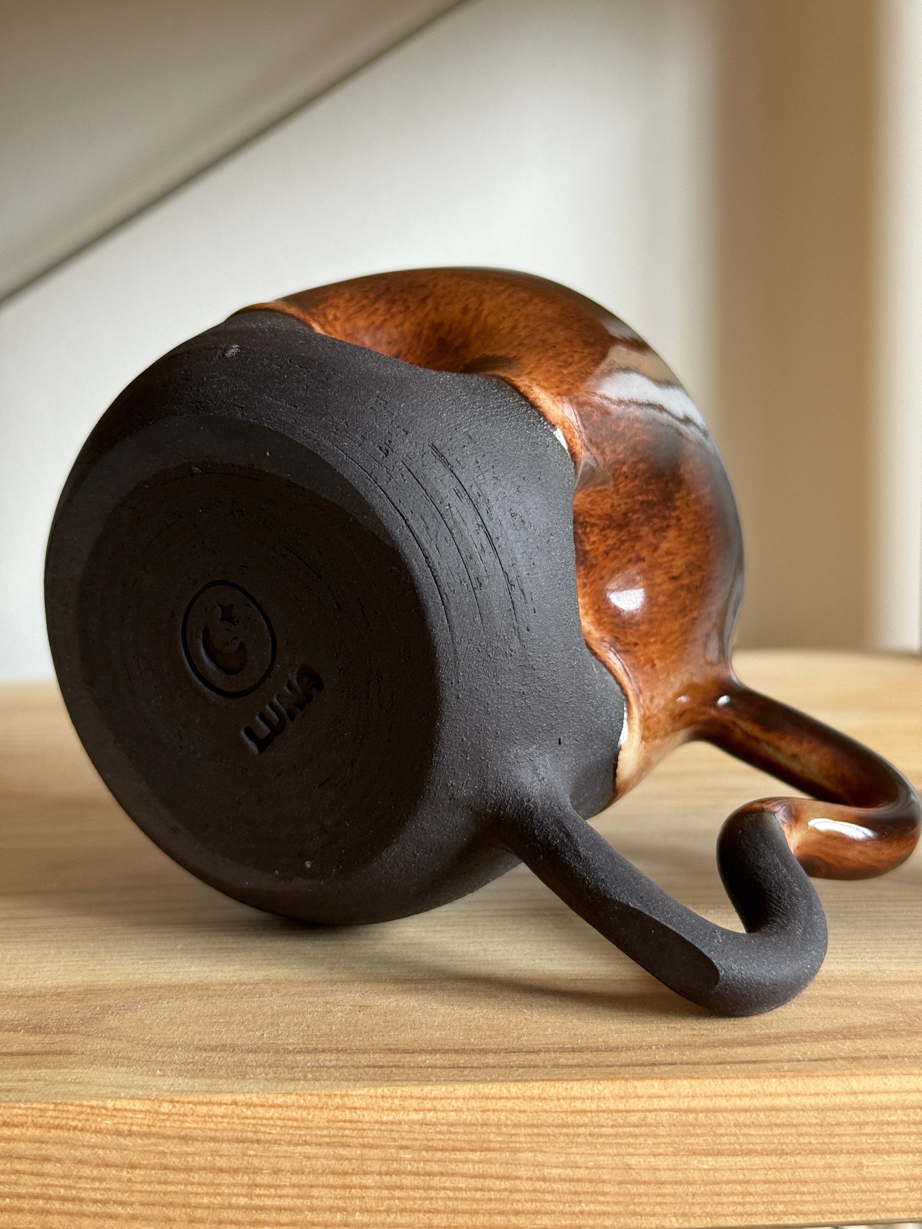 Dented Handle Cup - Mocha
