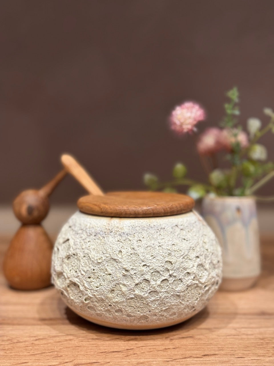 Storage Jar with Wooden Lid - Cockle
