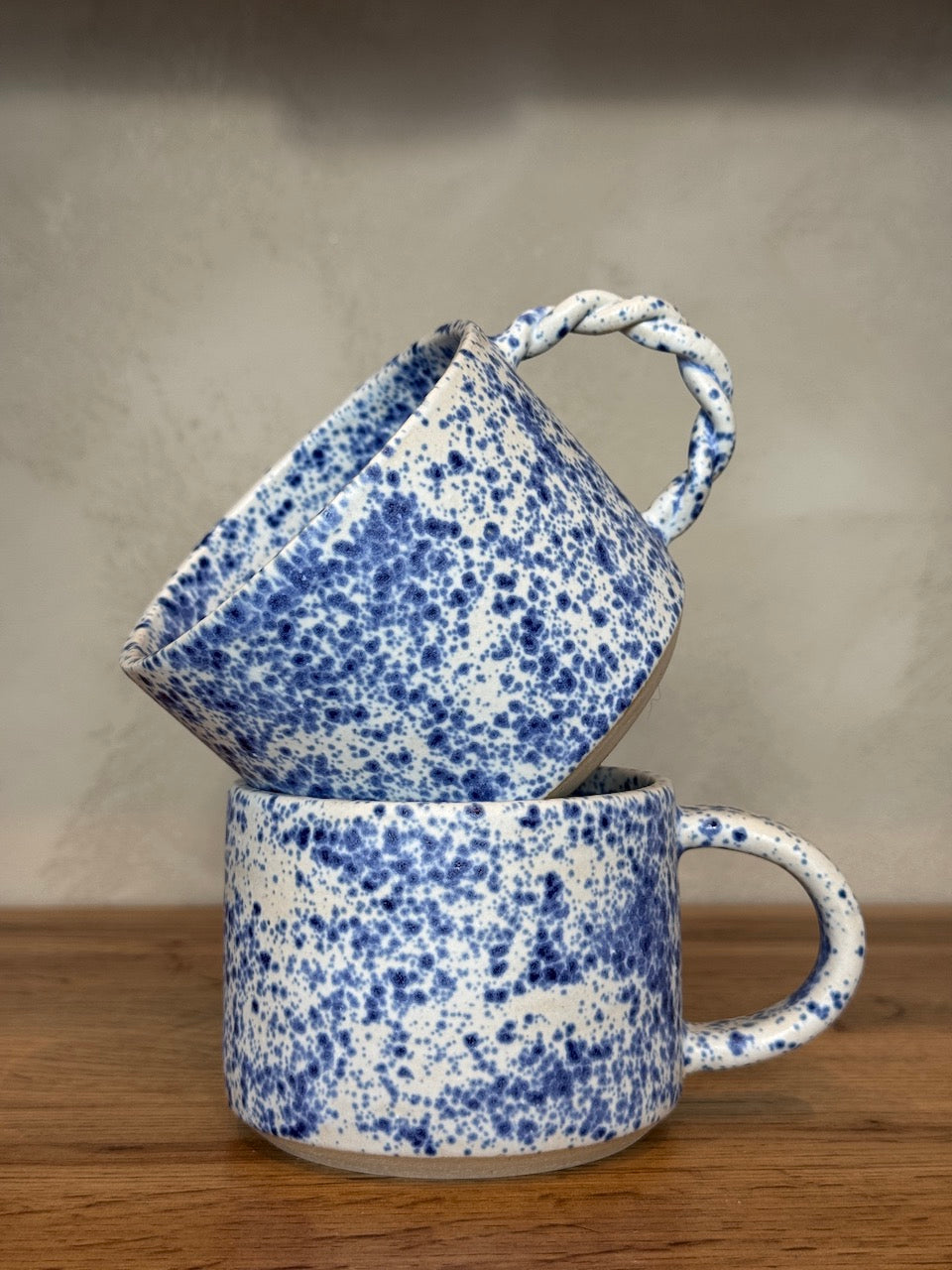 Mug with Handle – Blue Spotted